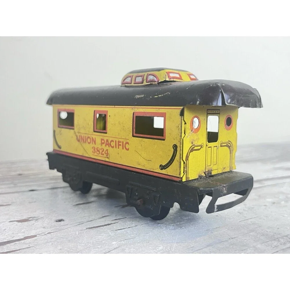 Vintage Marx Union Pacific 3824 Caboose Tin Litho O Scale Model Train Car